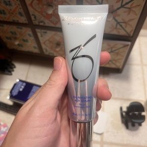 ZO SkinCare. Illuminating AOX Serum. Brand New never used. Expires Feb 2024.